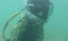 Rosa Krystle dives the Historic AH2